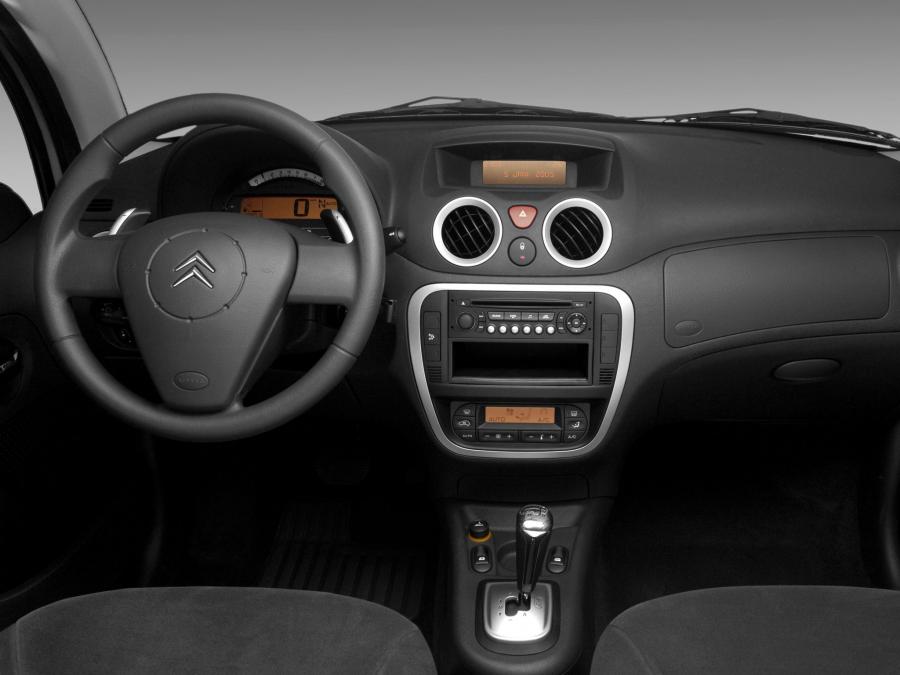  Citroen C3 VTR 2005 года  (фото 31 из 45)